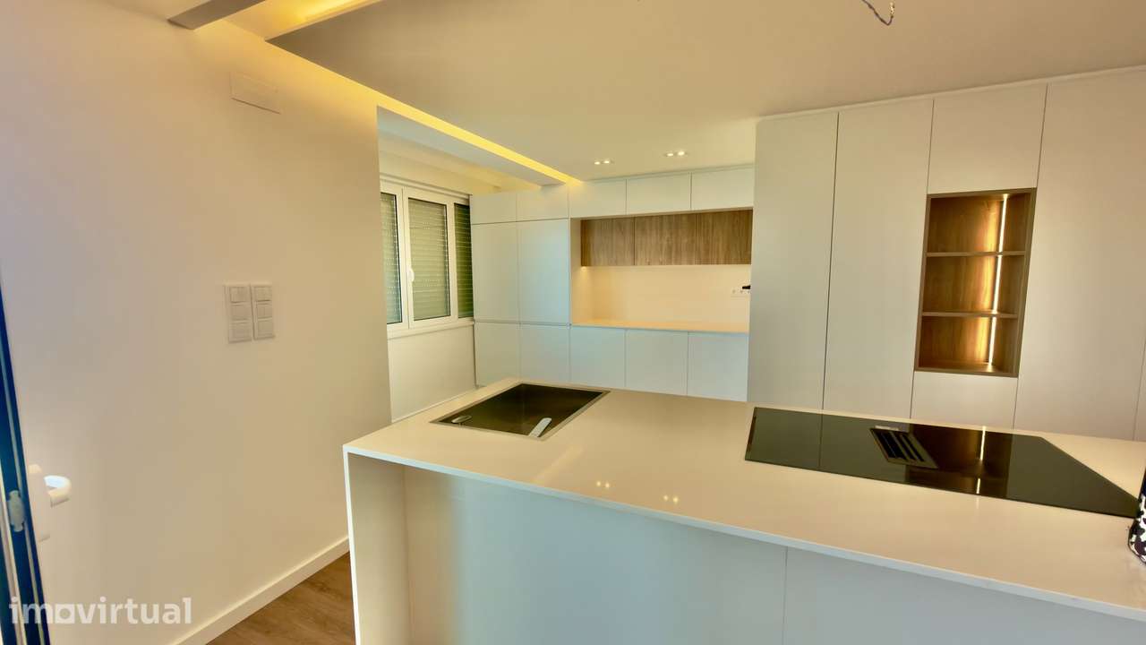 Apartamento de 2 quartos para alugar com vista para o mar em Oeiras - Grande imagem: 5/18