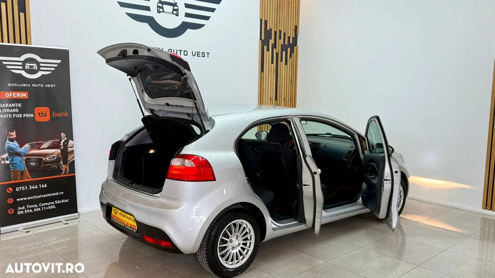 Kia Rio - 15