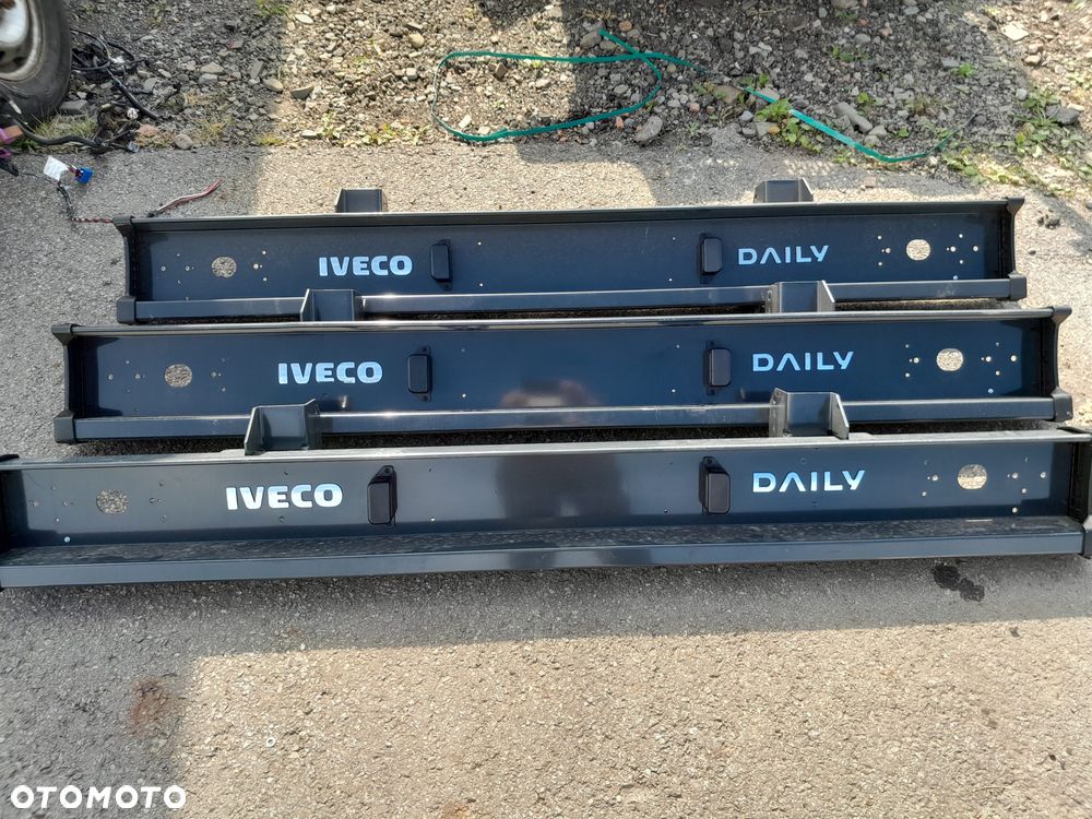 ZDERZAK BELKA TYŁ IVECO DAILY 99-22 - 3
