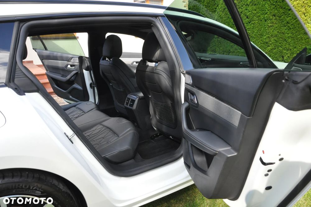 Peugeot 508 SW Plug-In Hybrid 180 e-EAT8 GT - 8