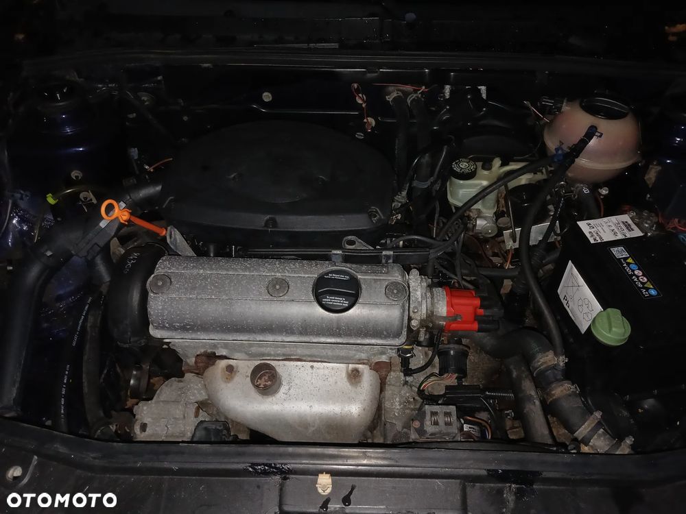 Volkswagen Golf - 11