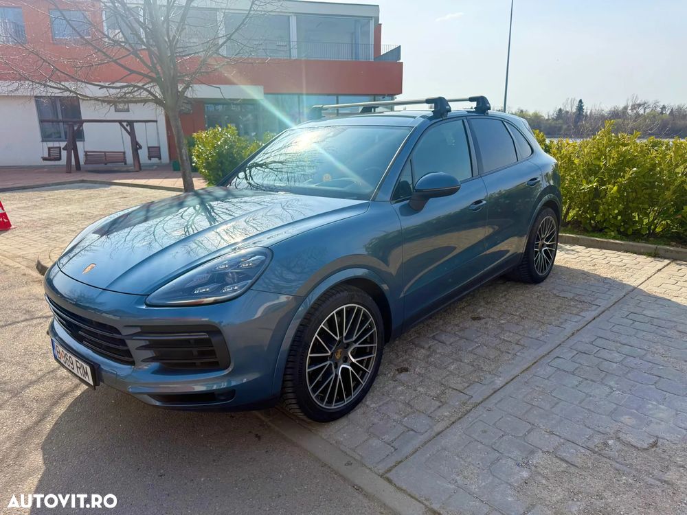 Porsche Cayenne - 2