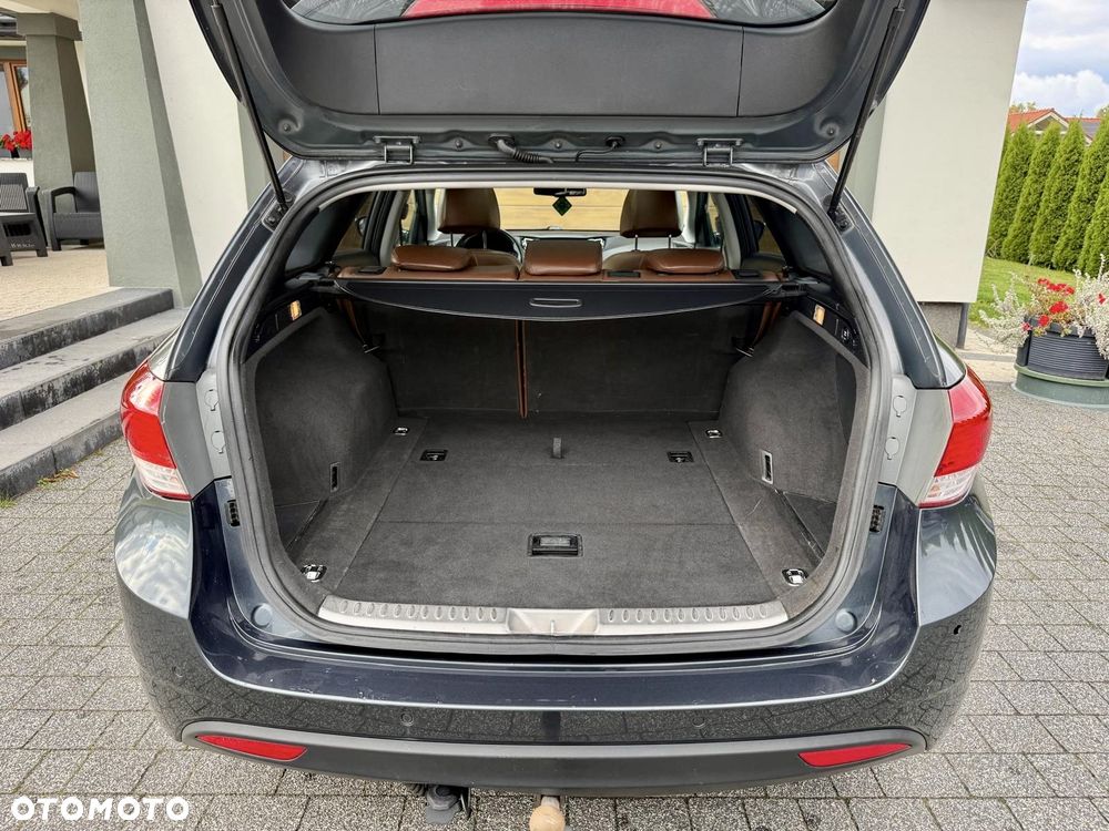 Hyundai i40 Kombi blue 1.7 CRDi Premium - 16