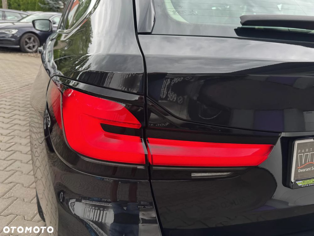 BMW Seria 5 530e Luxury Line - 14