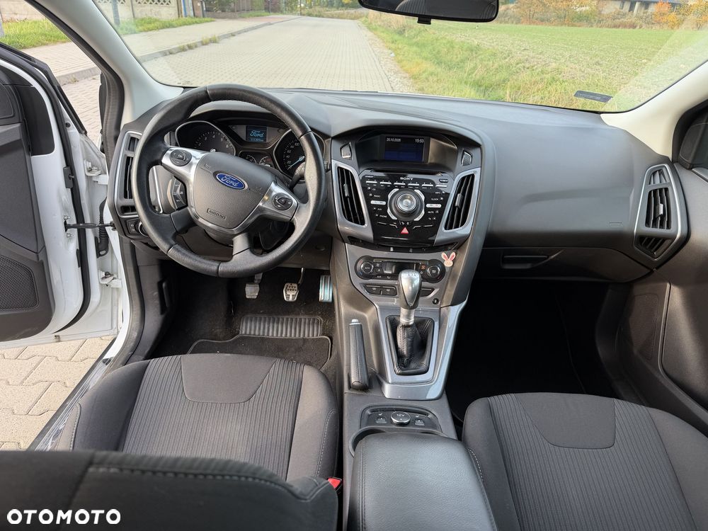 Ford Focus 1.6 EcoBoost Titanium - 15