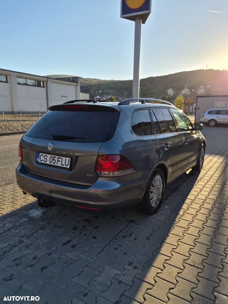 Volkswagen Golf - 14