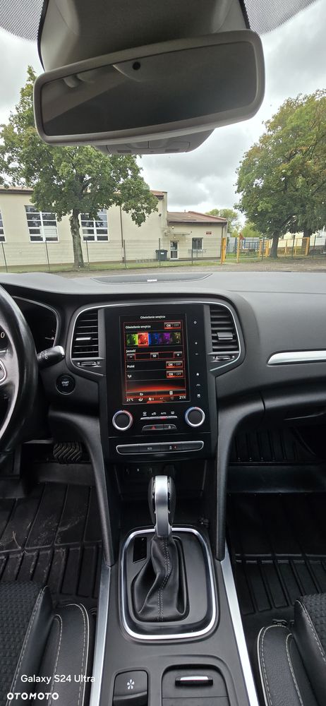 Renault Megane 1.5 dCi Bose EDC - 11