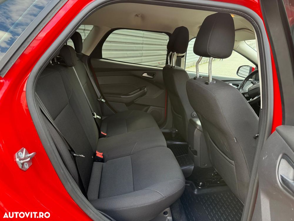 Ford Focus 1.5 TDCi DPF Start-Stopp-System Business - 9