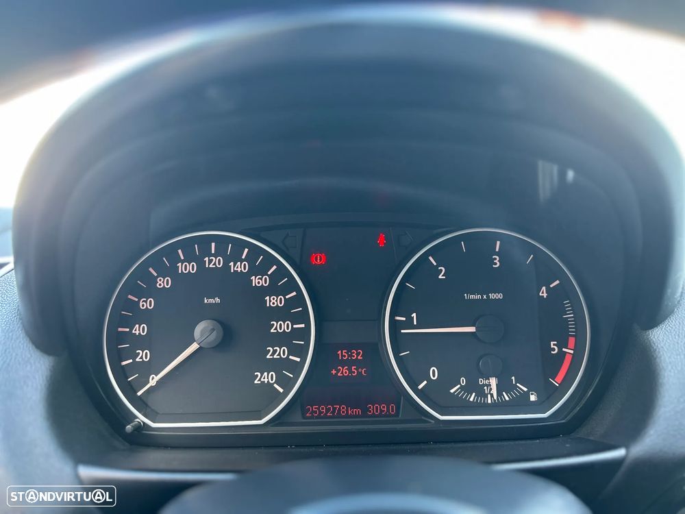 BMW 120 d Sport - 18