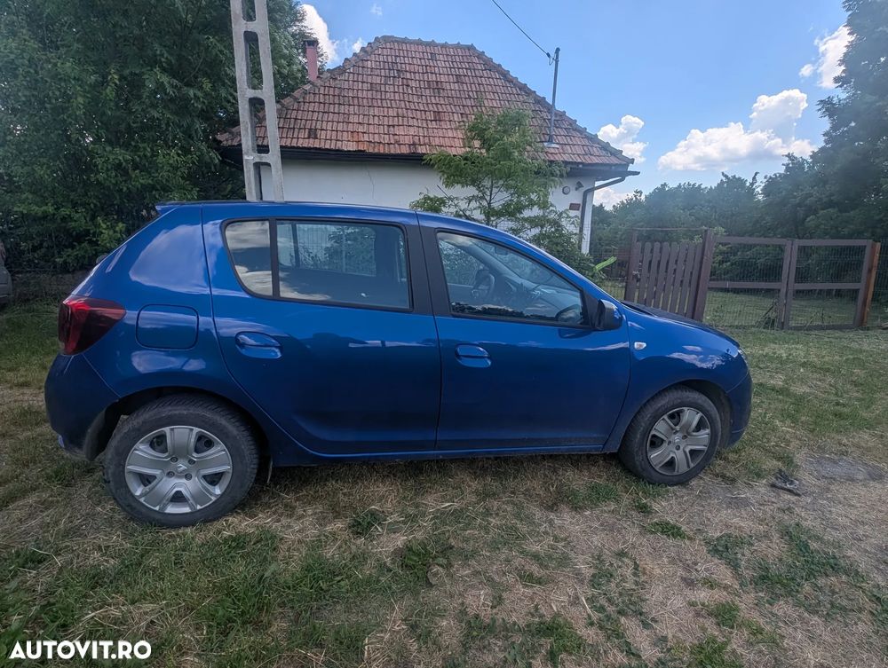 Dacia Sandero - 8