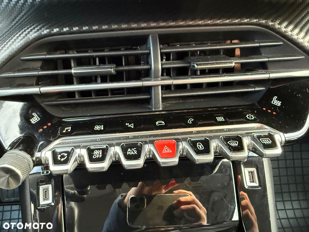 Peugeot 2008 1.5 BlueHDi Allure Pack S&S EAT8 - 22