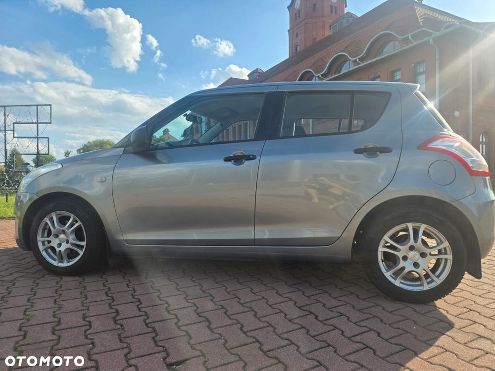 Suzuki Swift - 25
