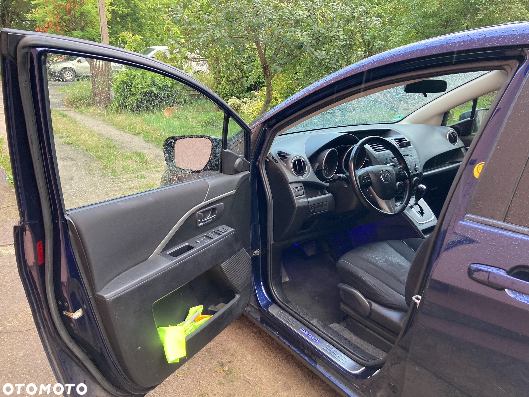 Mazda 5 - 23