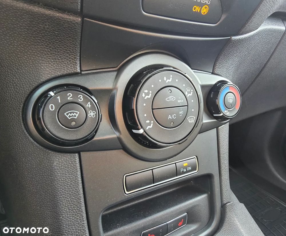 Ford Fiesta 1.25 SYNC Edition - 20