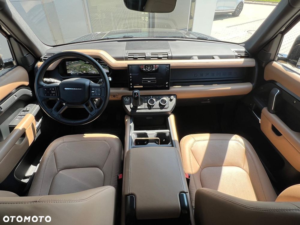 Land Rover Defender 3.0 D250 mHEV X-Dynamic HSE - 11