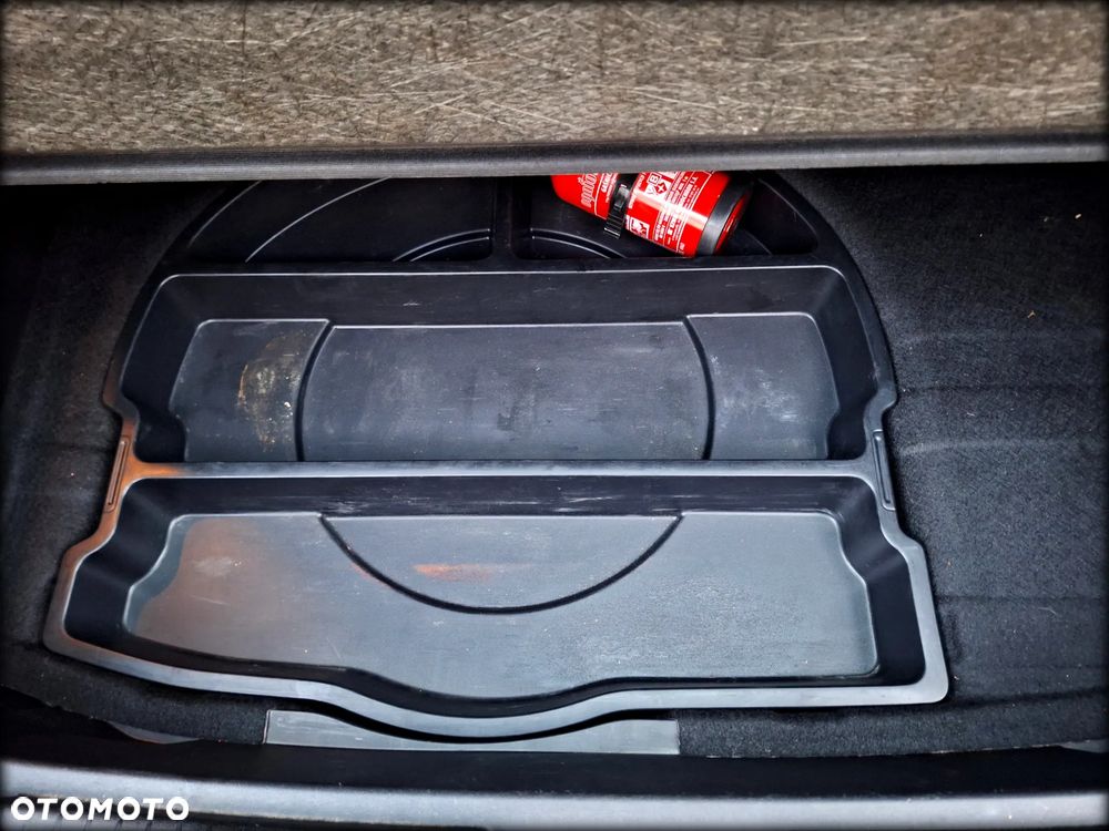 Hyundai ix20 1.4 Classic + - 23