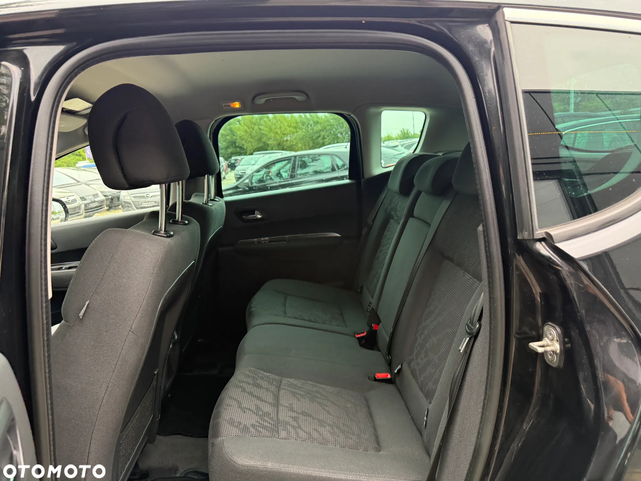 Peugeot 3008 Hybrid4 - 31