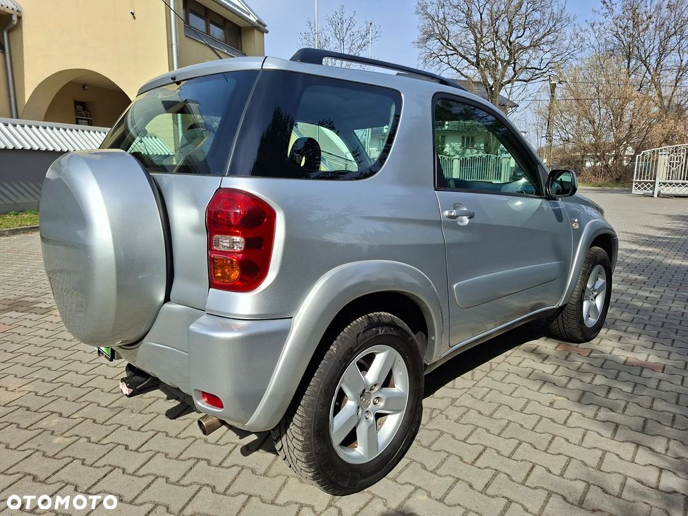 Toyota RAV4 4x4 Edition - 10