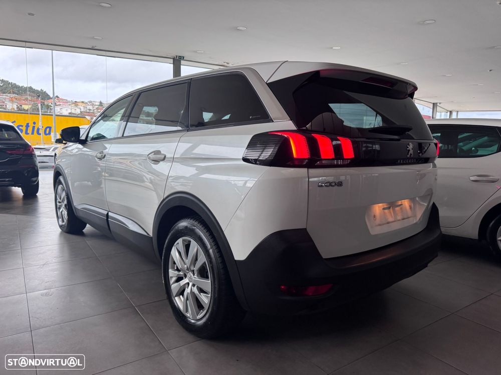 Peugeot 5008 - 4