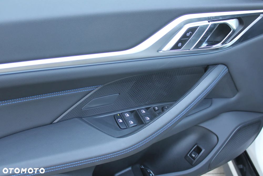 BMW i4 80.7kWh eDrive 35 M Sport - 20