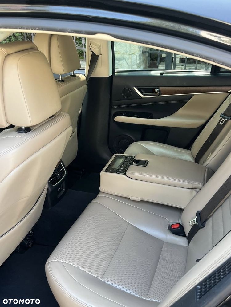 Lexus GS - 5