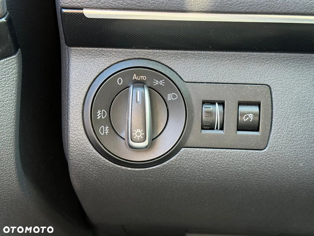 Volkswagen Touran 2.0 TDI DPF Highline Perfectline - 20