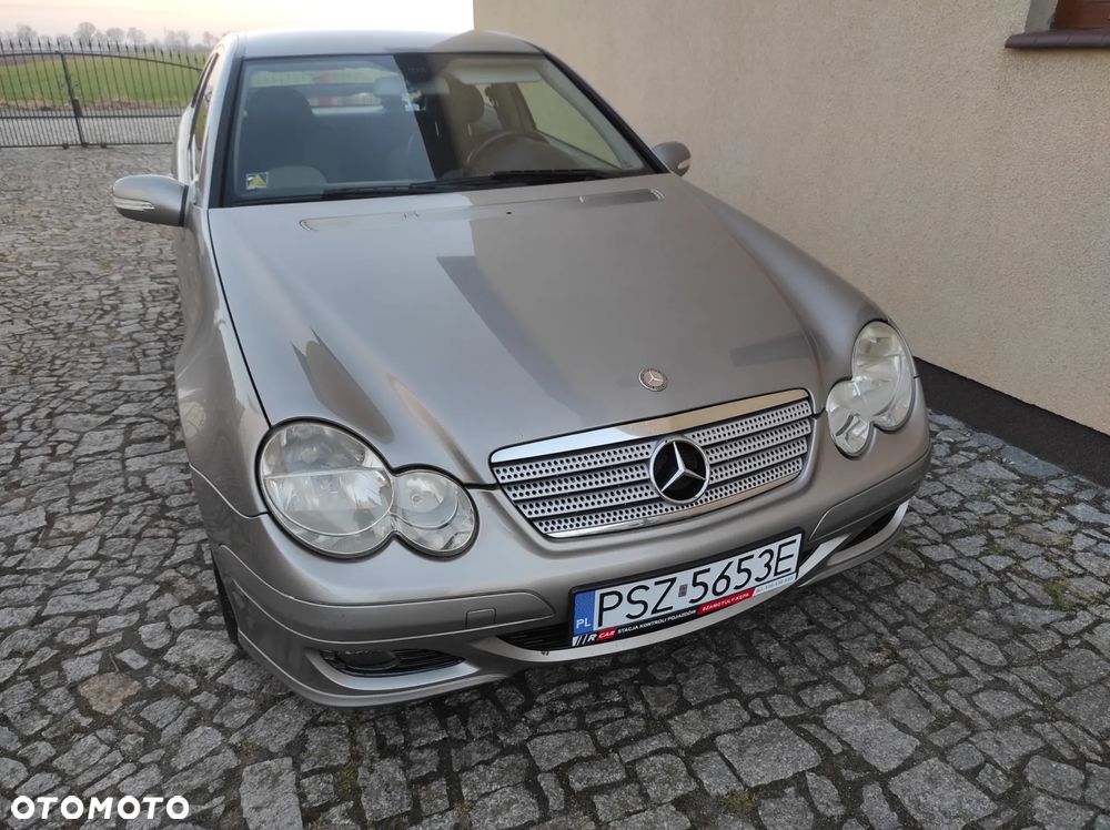 Mercedes-Benz Klasa C 230 - 4
