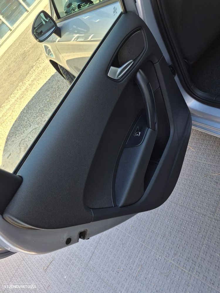Audi A1 Sportback 1.4 TDI (ultra) design - 21