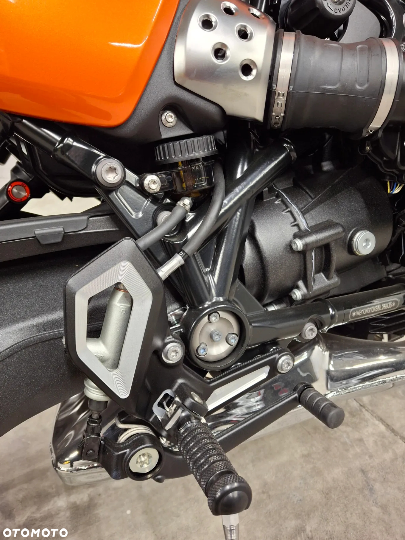 BMW R - 12
