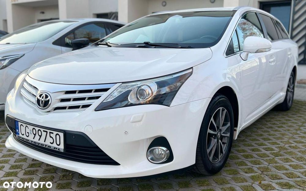 Toyota Avensis 2.0 D-4D Style - 1