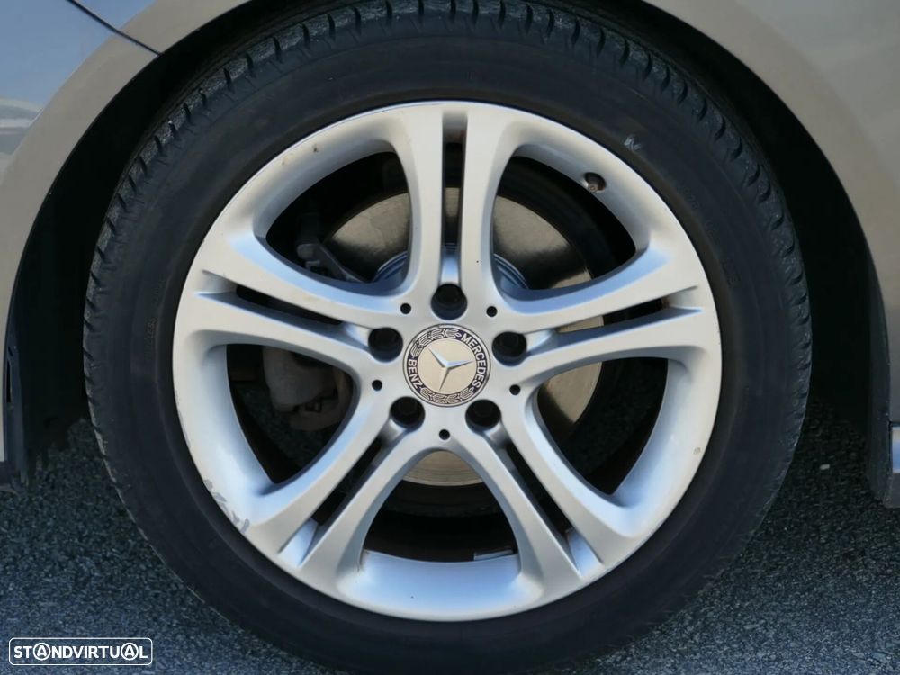 Mercedes-Benz A 180 d Urban - 6