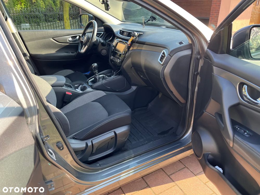 Nissan Qashqai 1.3 DIG-T N-Connecta - 8