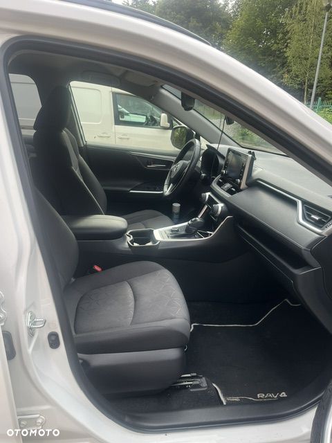 Toyota RAV4 - 10
