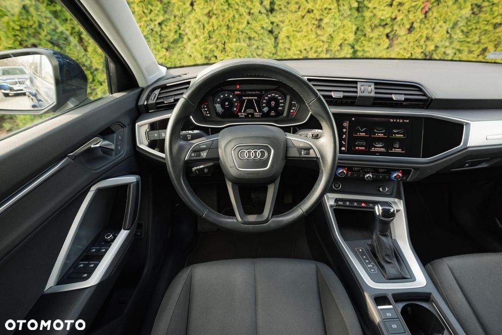 Audi Q3 Sportback - 11