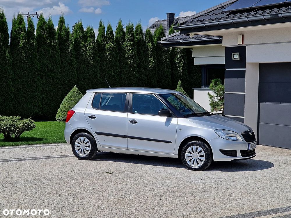 Skoda Fabia 1.2 HTP Cool Colour Edition - 19