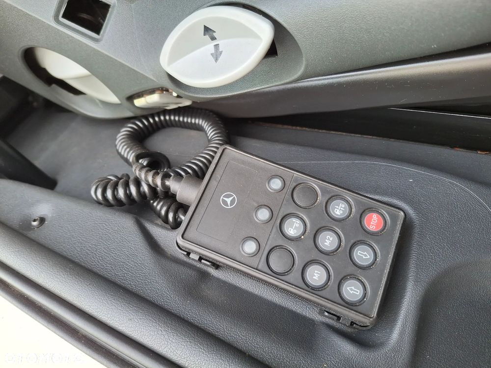 Mercedes-Benz Atego 1524 Zamiatarka BUCHER CityFant 60 2 Silniki Tylna Oś Na Poduszkach Zamiatarka Uliczna Sprzątanie Zamiatanie - 24