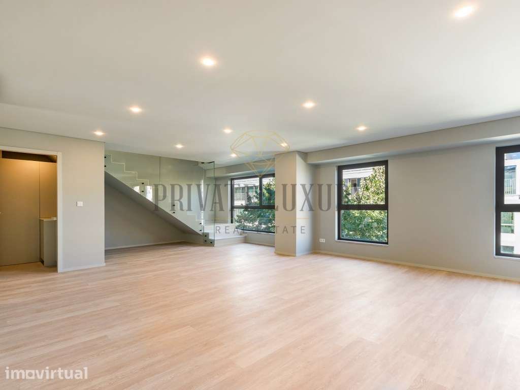 Luxo Duplex Penthouse com Jacuzzi Privado e Terraços perto da Aveni... - Grande imagem: 2/29