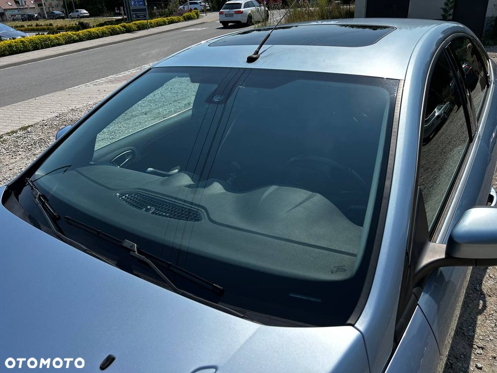 Ford Mondeo 2.0 Ghia - 8