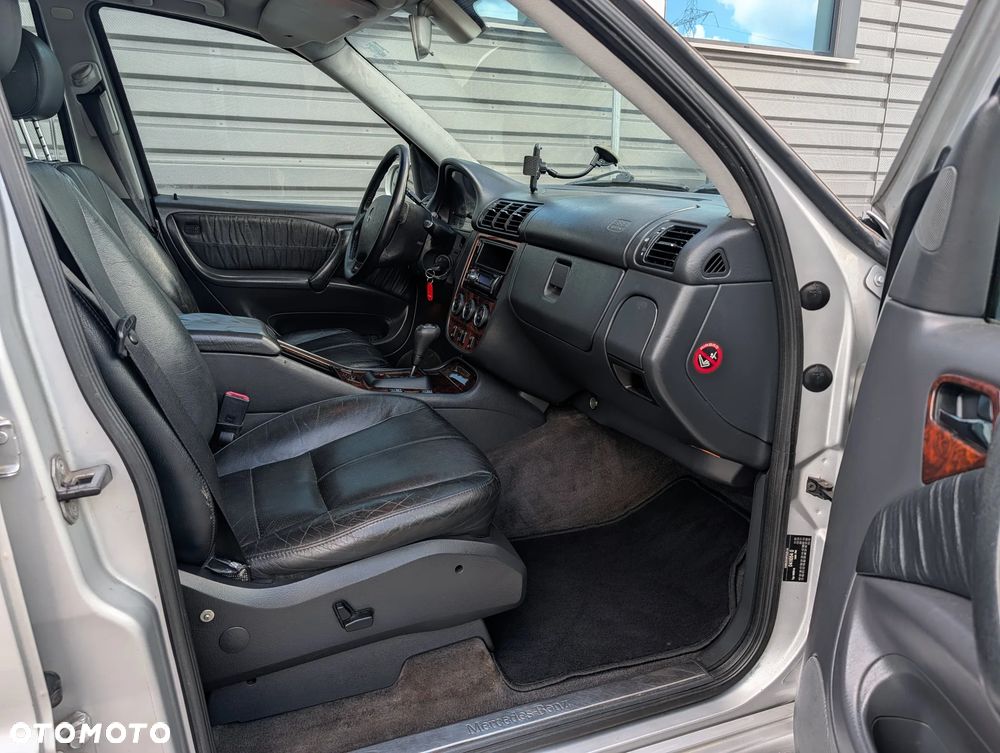 Mercedes-Benz ML - 15