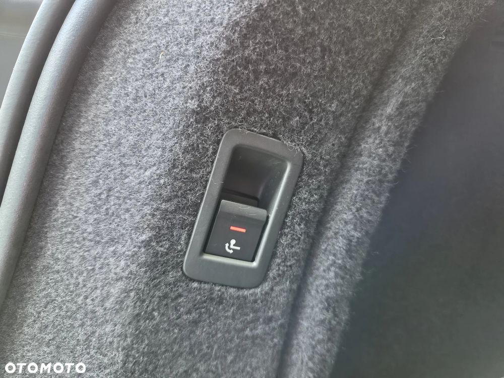 Audi A4 Avant 40 TFSI mHEV S tronic - 24