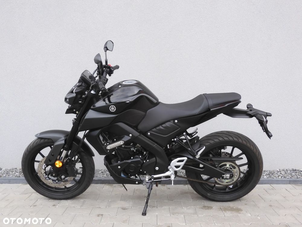 Yamaha MT - 28