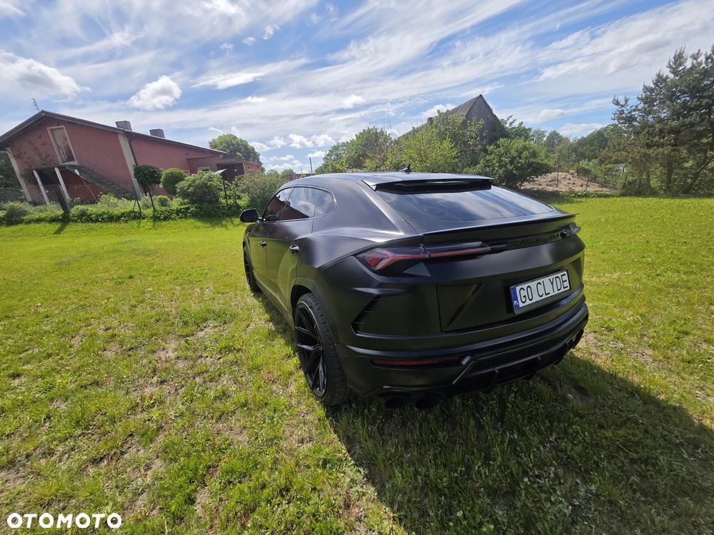 Lamborghini Urus - 3