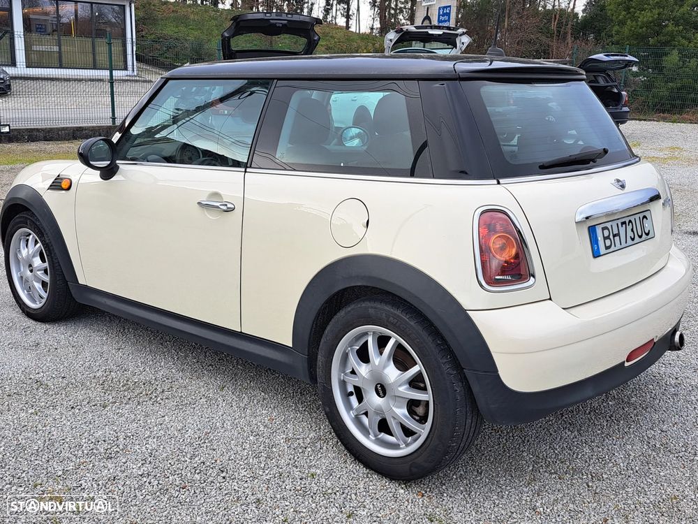 MINI 3 Portas Cooper D - 7