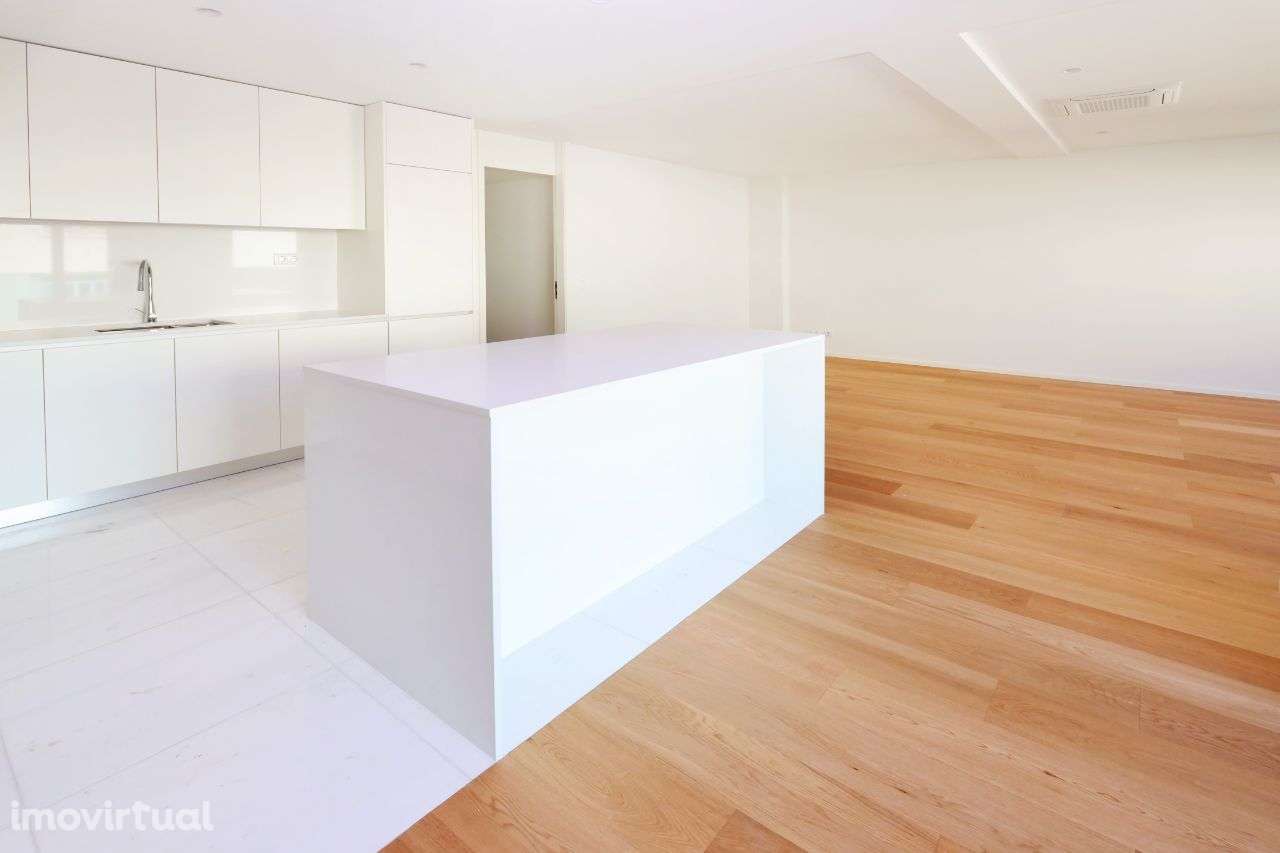 Apartamento T3 com 177m2 no edifício Varino 04 - Grande imagem: 4/25