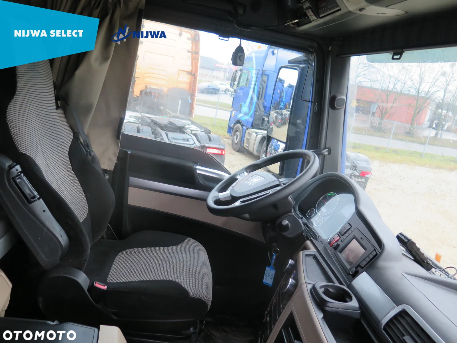 MAN TGX 18.510 4X2 LOW DECK - 8