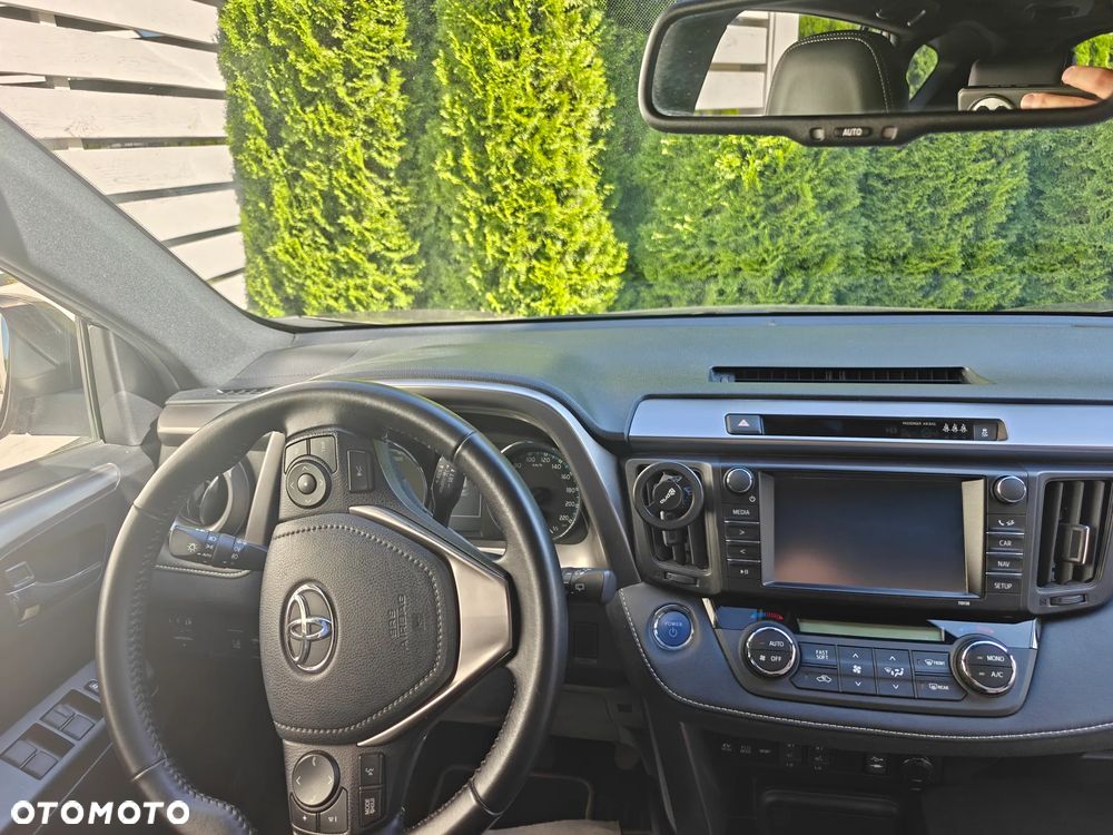 Toyota RAV4 - 7