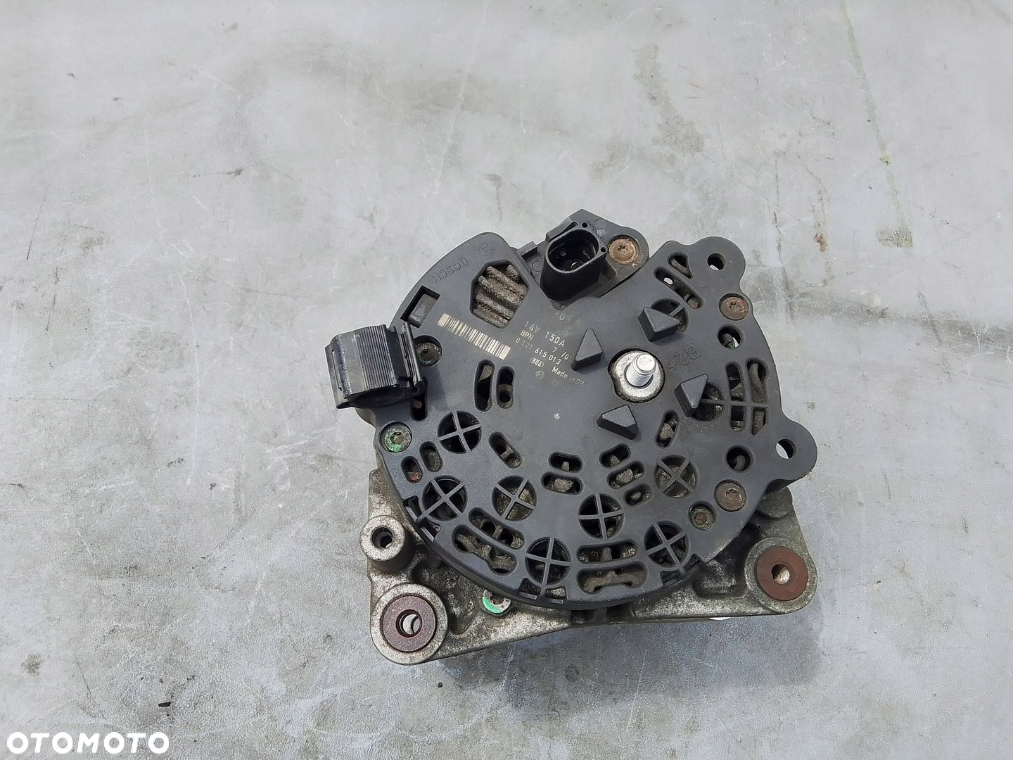 Alternator VW T5 2.5 TDI 070903084 - 4