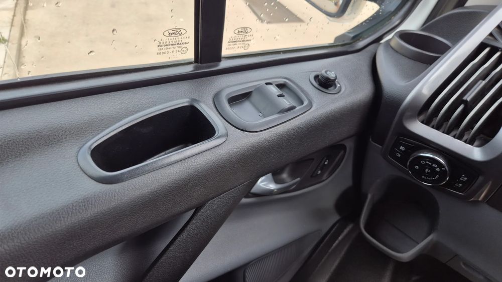 Ford Transit Custom - 24
