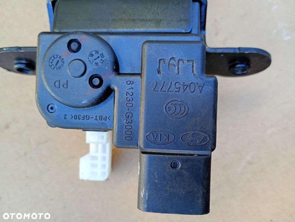 HYUNDAI I30 III KOMBI HB 17-20 ZAMEK KLAPY BAGAŻNIKA 81230-G3000 - 5