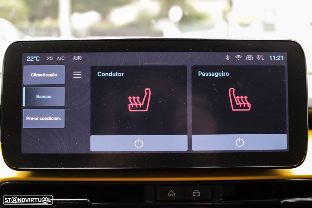 Jeep Avenger Summit - 33